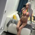 Karina, heißer Knackpo mit Top Figur und ganz privat. Bild