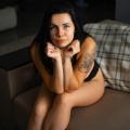 Junge Julia sucht geilen Spaß. Angebote Sie sucht...
