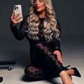 Patty, Sensual, Daring, und unforgettable. Bild